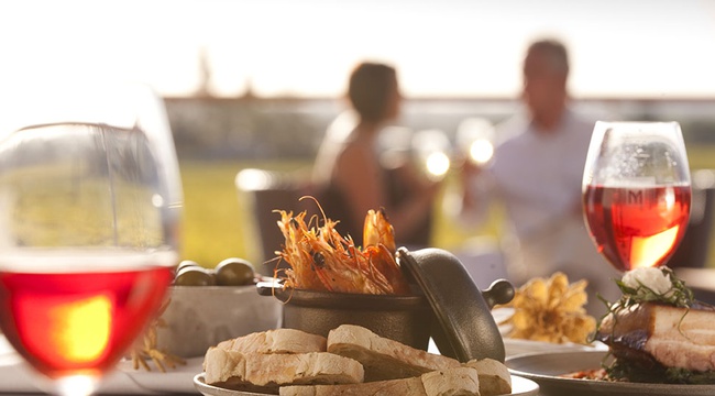 12 meilleures destinations pour des vacances gastronomiques et vinicoles