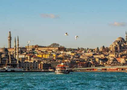 Là où l&rsquo;Europe rencontre l&rsquo;Asie : Pourquoi réserver un voyage en Türkiye (Turquie)