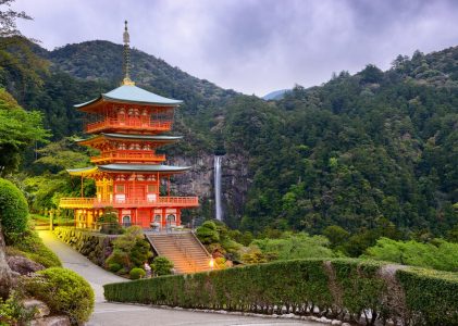 Aventure active au Japon : Sentiers de randonnée, sources d&rsquo;eau chaude et sites emblématiques – 16 jours
