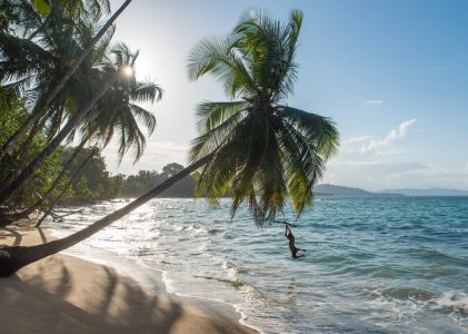 Exploration du Costa Rica en famille : Vie sauvage et aventure à Arenal, Monteverde et Sámara – 14 jours